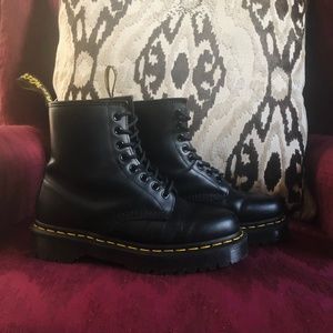 Dr. Martens 1460 bex smooth leather platform boots